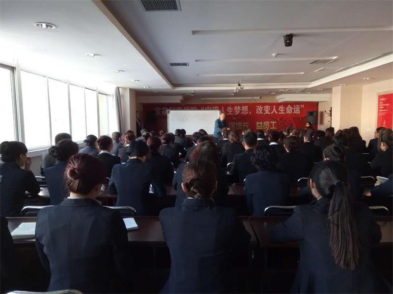 商學(xué)院第二期12.jpg 商學(xué)院第二期12.jpg