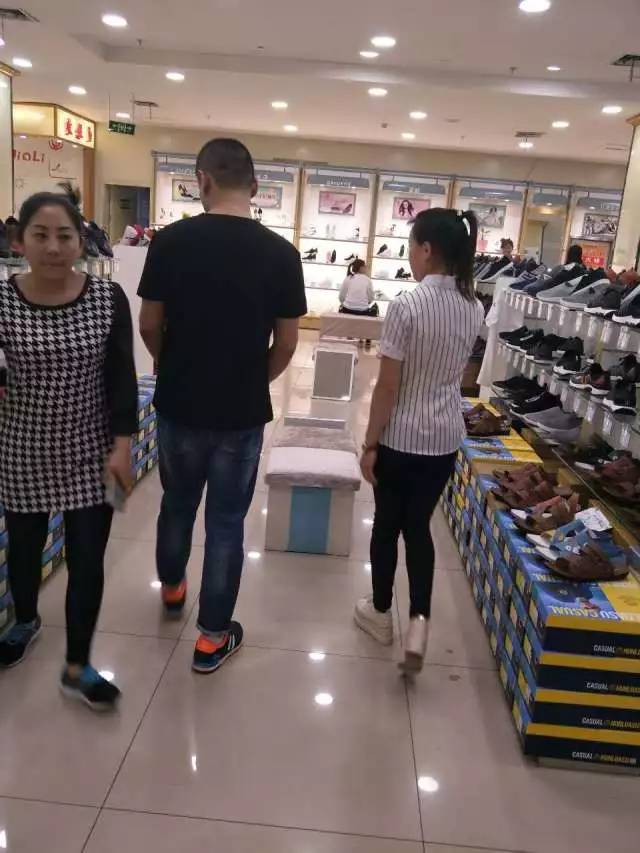 為您做好細(xì)節(jié)服務(wù)2.jpg 為您做好細(xì)節(jié)服務(wù)2.jpg