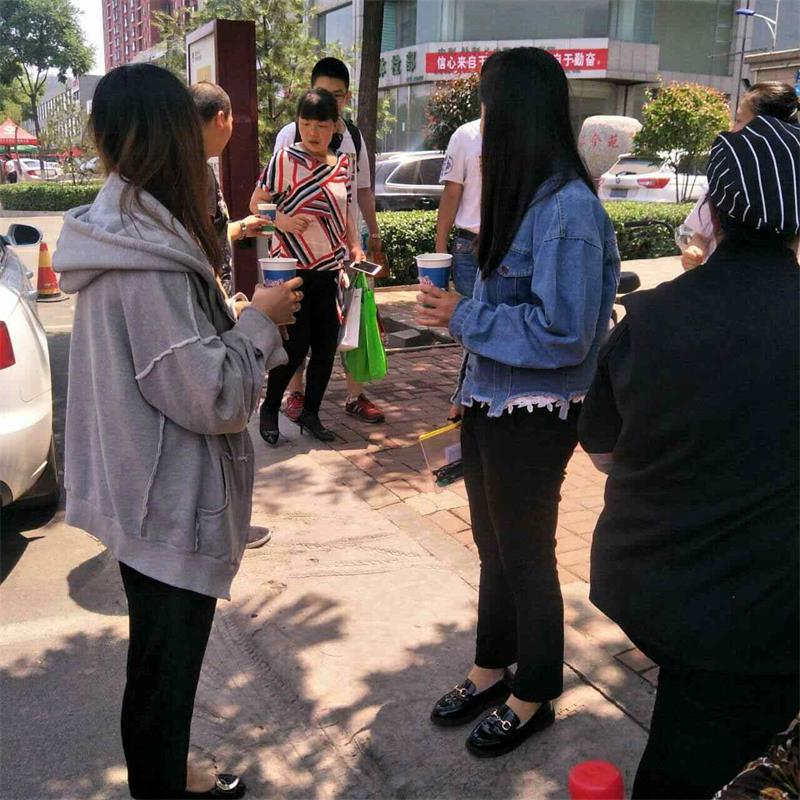 鼎尚送愛心，祝莘莘學(xué)子金榜題名3.jpg